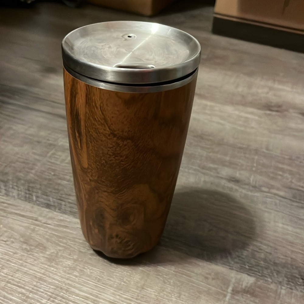 S’well 18 oz tumbler with extra add on lid